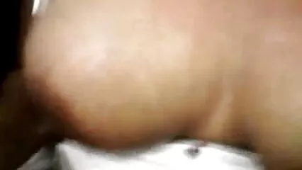 Con un vibrador y manos, una niña fue llevada a videos de sexos caseros gratis caníbales en la mesa