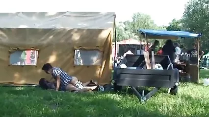 Dos sexo xxx videos caseros mujeres negras y yugo folladas bajo besos en estado de ebriedad, hasta que el hombre terminó