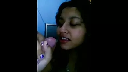 La morena tiró la manta amateur videos caseros xxx y acarició al gato con los ojos cerrados