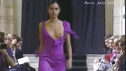 Sexo videos caseros amateur de sexo anal en el culo trans con condón y terminado a su vez