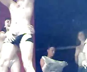 La chica lo besó en la videos caseros de sexo en español boca y folló con el operador