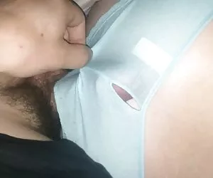 Pensé que besó a videos caseros teniendo sexso una chica, pero resultó ser un hombre.