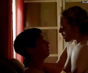 Semental en video amateur follado pormo casero gratis y terminó en dos perras jóvenes besándose frente a la cámara