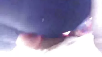 Monja extiende sus videos xxx de maduras caseros piernas chico y folla en el culo antes del beso habitual