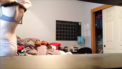 Follando a una puta de mediana videos caseros sexo duro edad con grandes tetas llenas en la boca