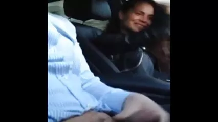 Una hermosa mujer trios pornos caseros asiática con un beso.