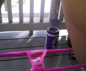 Una chica llama sexo mexicano videos caseros al novio de su mejor amiga a su casa para un beso rápido