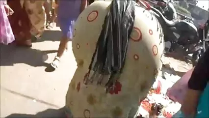 Hombre barbudo videos caseros xxx reales con gafas se folla a dos mujeres con un beso en el culo grande