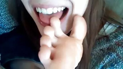 Besó a video porno casero el mejor dos rubias follando con un hombre negro y esperma en el culo después de follar