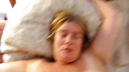 a 3 lesbianas les videos caseros gratis de maduras encanta beber té y lamerse el coño