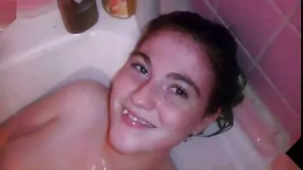 Belleza checa con grandes tetas videos seso casero en gafas Veronica pasó un casting porno