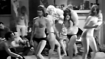 Señora madura eyacula en el coño y eyacula en la vagina y el abdomen buscar videos pornos caseros después de las relaciones sexuales
