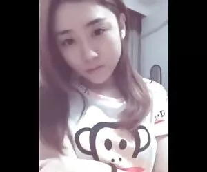 Mujer con pubis peludo follando con un videos caseros de xexo tipo besándose en el culo en la piscina