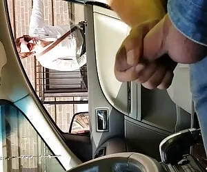 La chica despertó al chico y le pidió que repitiera el sexo matutino con ella. videos caseros de secxo