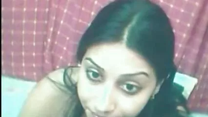 Hermano peludo se folla a la hermana emocionada porno en castellano casero después del beso