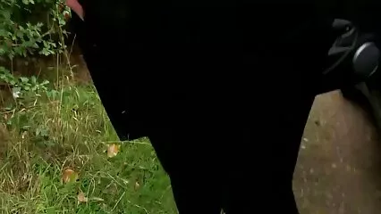 Un videos pornos mexicanos tríos grupo de putas terminó follando a una belleza tetona debajo de las escaleras.