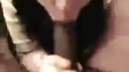 Kimmie Olsen pirno caseros follando con aceite en ella