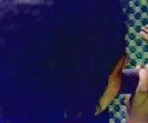 Un chico desnudo con el videos xxx caseros gratis cráneo afeitado lame el coño de una zorra de granos.