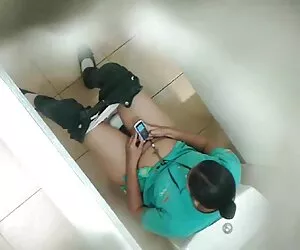 Conductor fresco del beso con la muchacha en patines videos porno casero real