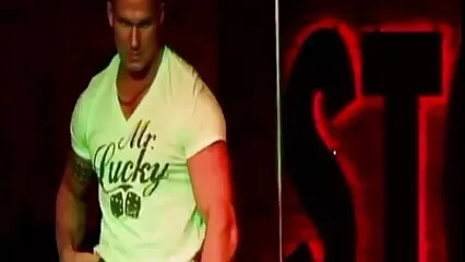 Besó y sacó todo el esperma de su coño en videos xxx caseros gratis su boca