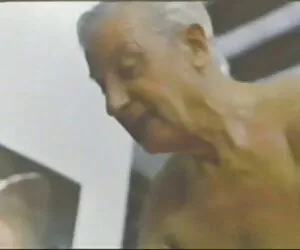 Morena con pubis sin afeitar se subió a la polla de un sexo casero xxx videos hombre gordo