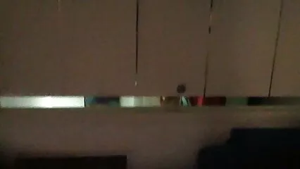 Hermosa chica asiática masturbándose a su videos sexo amateur real peluda nena