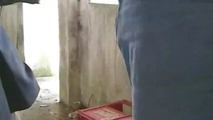 Hermosa desnuda nada en la piscina y se videos amateur caseros españoles masturba el coño bajo el agua