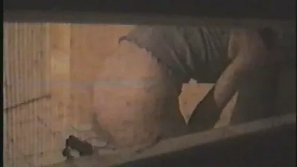 Fisting sexo amateur y casero y digitación de su coño, consiguiendo orgasmos múltiples